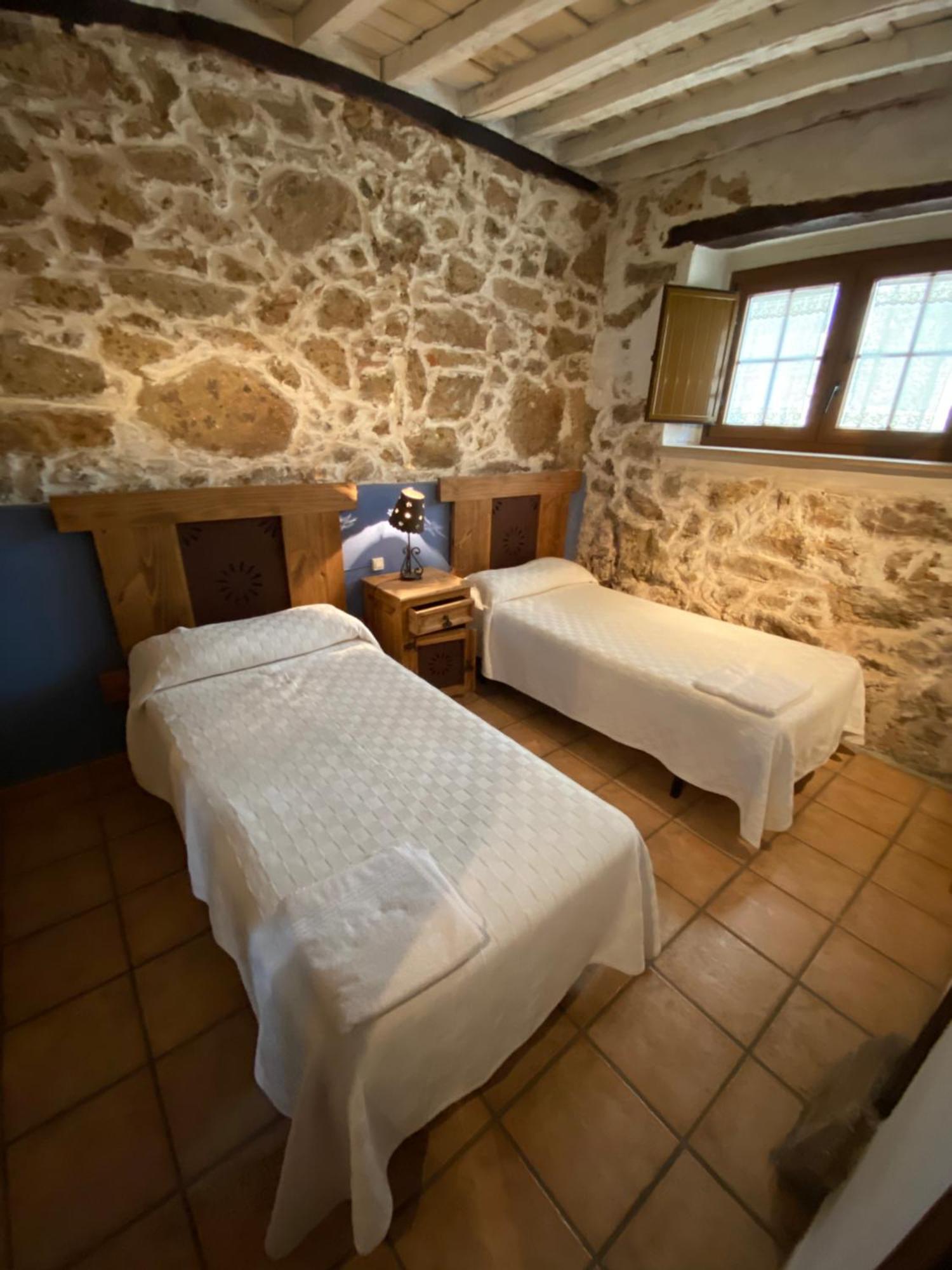 Apartamentos Rurales La Antigua Fonda Канделарио Экстерьер фото