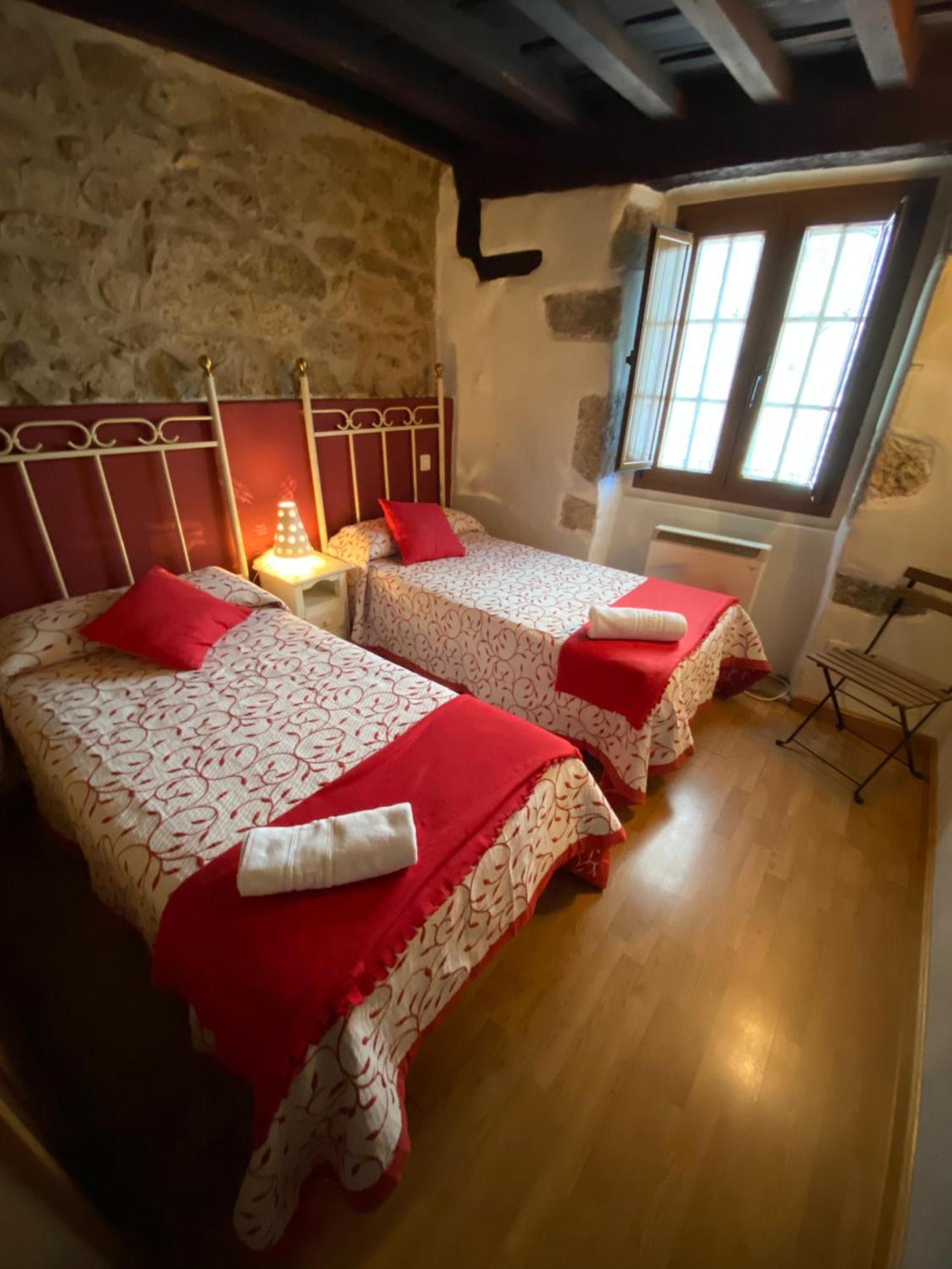 Apartamentos Rurales La Antigua Fonda Канделарио Экстерьер фото