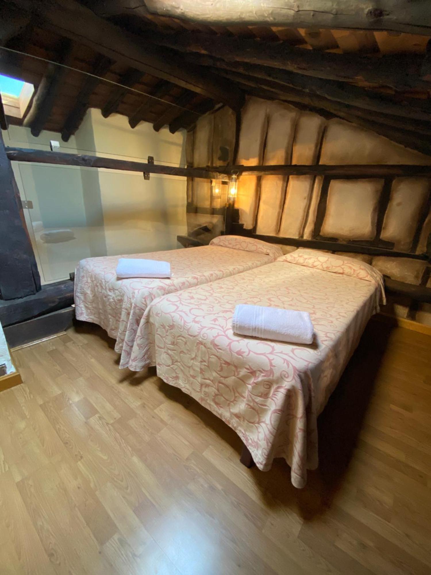Apartamentos Rurales La Antigua Fonda Канделарио Экстерьер фото